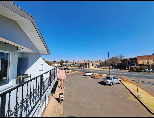 1,345M² BUSINESS FOR SALE IN DALVIEW